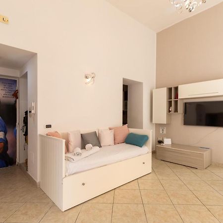 Apartment With Sea View With 2 Lifts Above Montesanto! Napoli Esterno foto