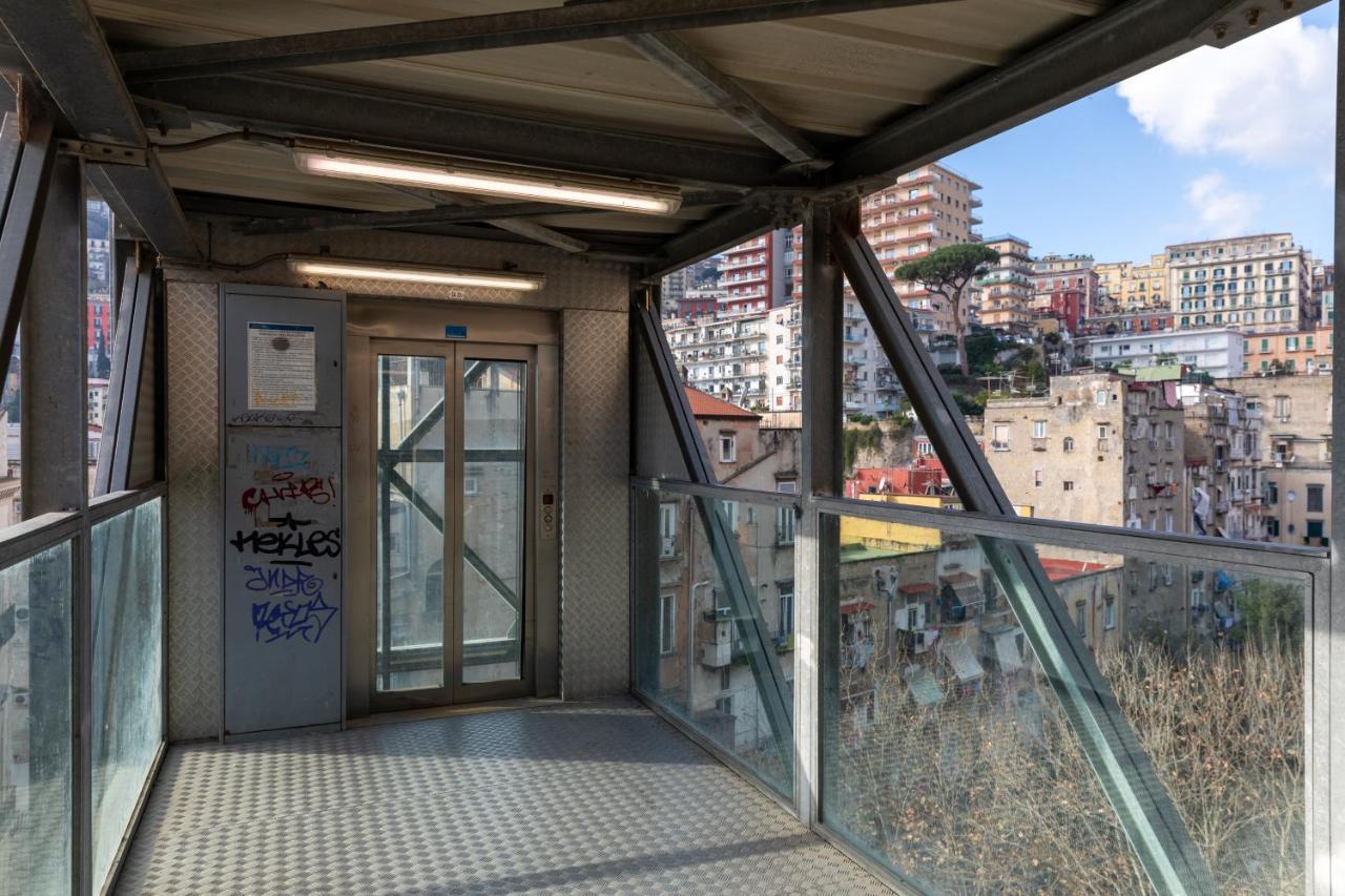 Apartment With Sea View With 2 Lifts Above Montesanto! Napoli Esterno foto