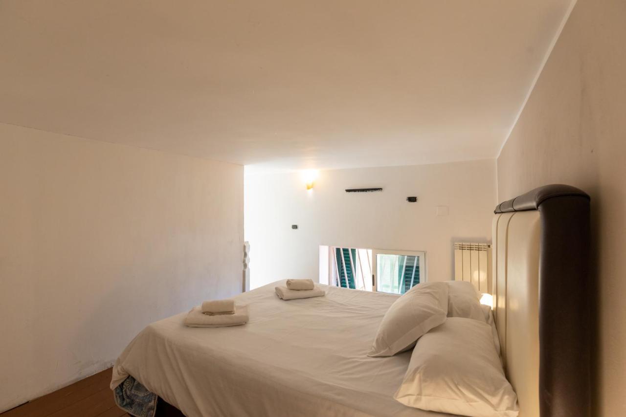 Apartment With Sea View With 2 Lifts Above Montesanto! Napoli Esterno foto