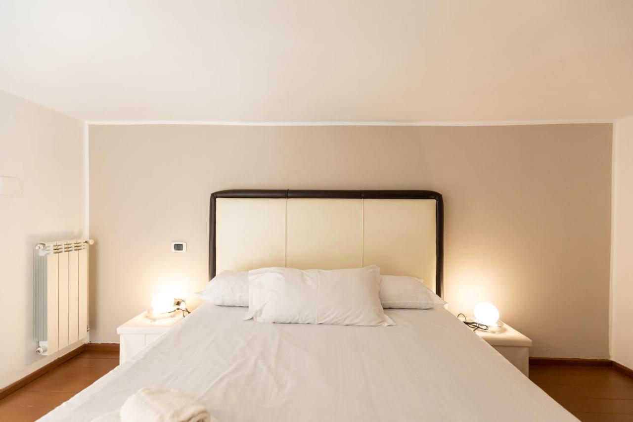 Apartment With Sea View With 2 Lifts Above Montesanto! Napoli Esterno foto