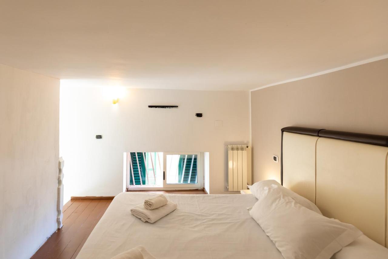 Apartment With Sea View With 2 Lifts Above Montesanto! Napoli Esterno foto