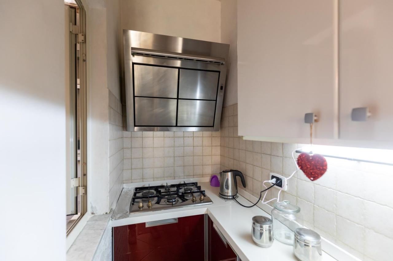 Apartment With Sea View With 2 Lifts Above Montesanto! Napoli Esterno foto